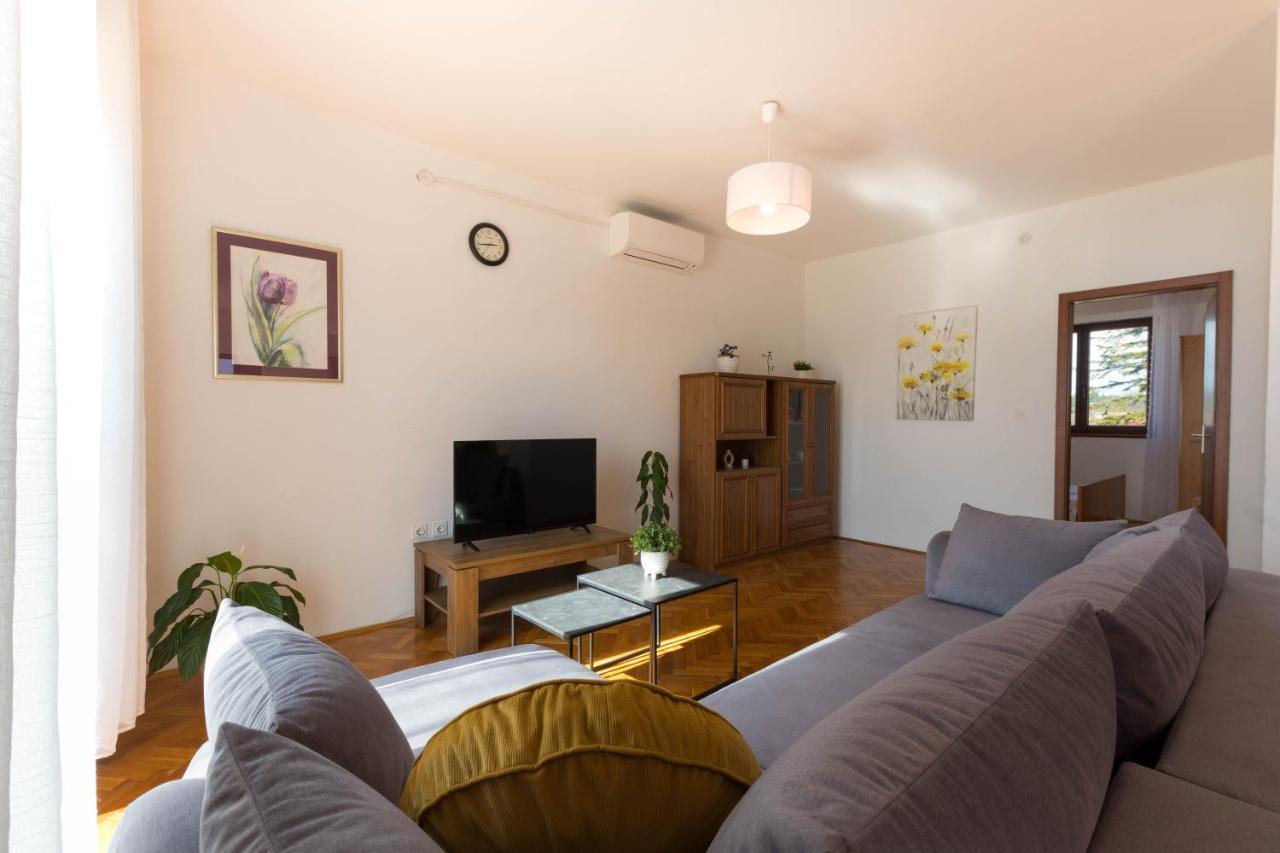Mia Apartments 梅杜林 外观 照片